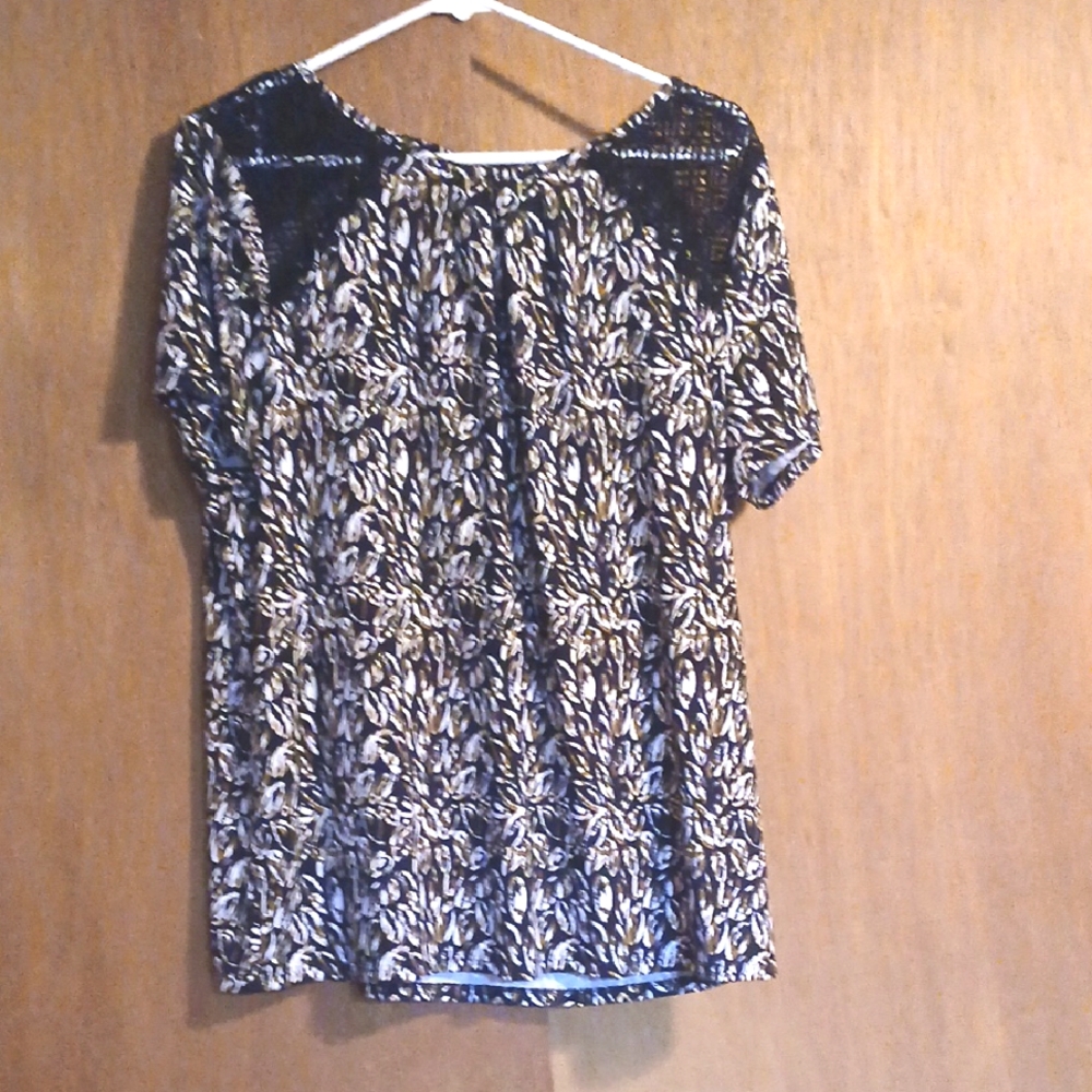 Robert Louis Black and White Leaf Print Blouse